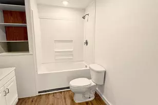 106 Caddo, Smithville, TX 78957 - Photo 7