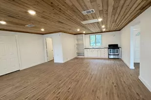 106 Caddo, Smithville, TX 78957 - Photo 3