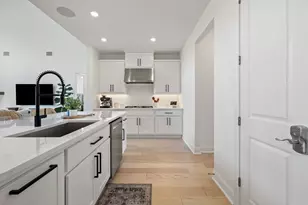 365 Pear Tree Ln, Austin, TX 78737 - Photo 15