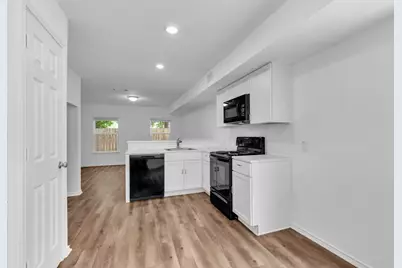 350 Debus Drive #117A, Taylor, TX 76574 - Photo 3