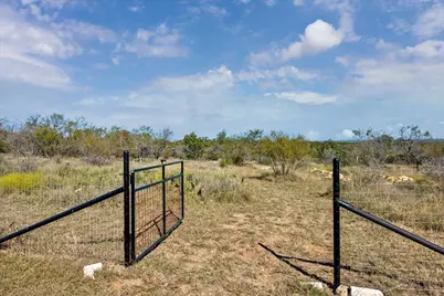 108 Schoolhouse Lane, Spicewood, TX 78669 - Photo 33