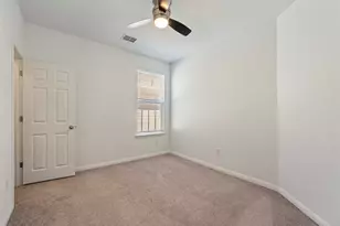 10704 Sentinel Dr, Austin, TX 78747 - Photo 15