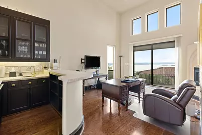 12600 Lyndon Drive, Austin, TX 78732 - Photo 11