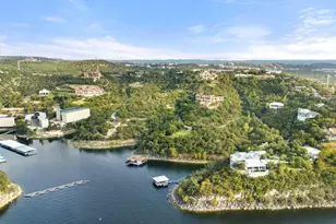 12600 Lyndon Dr, Austin, TX 78732 - Photo 37