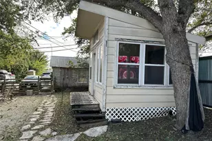 2107 Eva St, Austin, TX 78704 - Photo 25