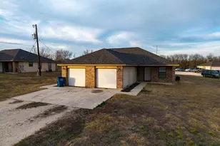 540-566 Crest Circle Dr, San Marcos, TX 78666 - Photo 5