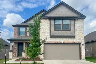 221 Summit Dr, Lockhart, TX 78644 - Photo 1