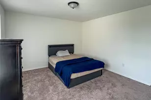 221 Summit Dr, Lockhart, TX 78644 - Photo 9