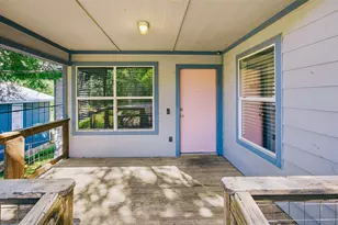 1106 Delano St, Austin, TX 78721 - Photo 3