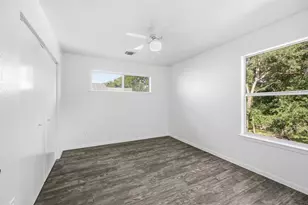 1106 Delano St, Austin, TX 78721 - Photo 21