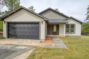 110 Mamalu, Bastrop, TX 78602 - Photo 1