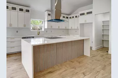 110 Mamalu, Bastrop, TX 78602 - Photo 7