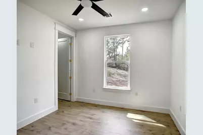 110 Mamalu, Bastrop, TX 78602 - Photo 23