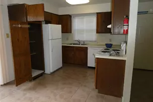 8705 Pineridge Dr, Austin, TX 78729 - Photo 7