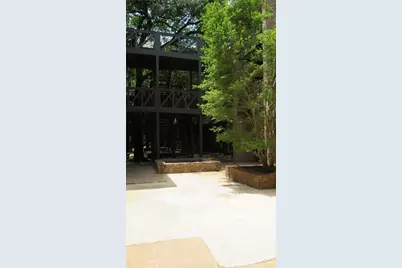 806 W 24th Street #200, Austin, TX 78705 - Photo 5