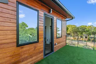 1710 Brassie St, Austin, TX 78741 - Photo 31