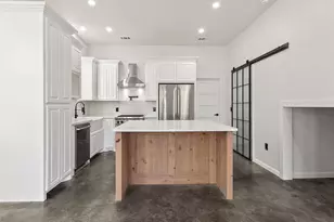 1710 Brassie St, Austin, TX 78741 - Photo 11