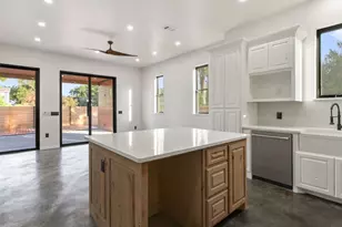 1710 Brassie St, Austin, TX 78741 - Photo 9