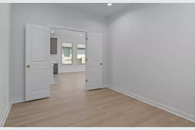 408 Bloomington Loop, Hutto, TX 78634 - Photo 9