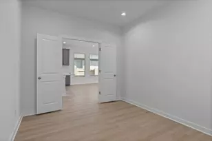 408 Bloomington Loop, Hutto, TX 78634 - Photo 9