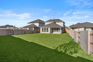 408 Bloomington Loop, Hutto, TX 78634 - Photo 39