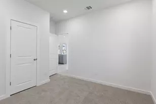 408 Bloomington Loop, Hutto, TX 78634 - Photo 5