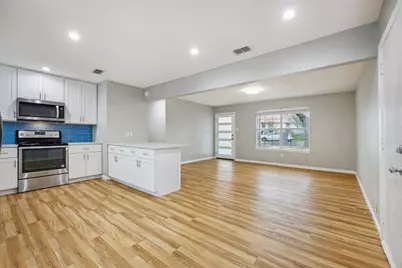 1111 Lawson Lane, Austin, TX 78702 - Photo 5