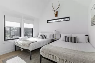 108 Comal St, Austin, TX 78702 - Photo 23