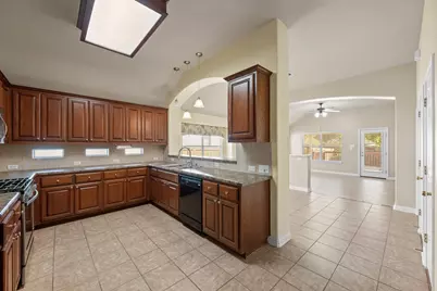 10409 Yellowstone Drive, Austin, TX 78747 - Photo 7