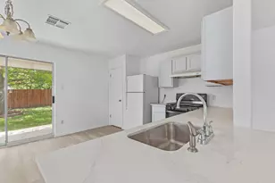 112 James Lin Cir, Kyle, TX 78640 - Photo 13