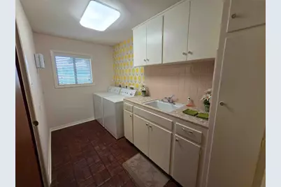 402 Honeycomb Ridge, Austin, TX 78746 - Photo 27