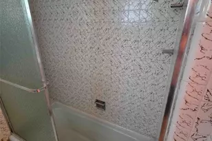 402 Honeycomb Ridge, Austin, TX 78746 - Photo 31