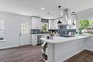 1307 Yorkshire Dr, Austin, TX 78723 - Photo 11