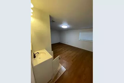 207 W 39th Street #B, Austin, TX 78751 - Photo 17