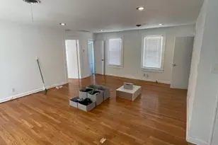 207 W 39th St, Austin, TX 78751 - Photo 7
