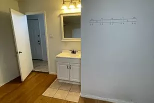 207 W 39th St, Austin, TX 78751 - Photo 19