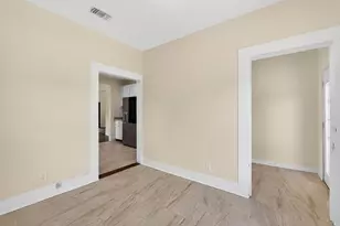 529 W Clark St, Bartlett, TX 76511 - Photo 11