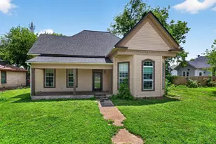 529 W Clark St, Bartlett, TX 76511 - Photo 1
