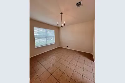 1005 W South Street, Leander, TX 78641 - Photo 5
