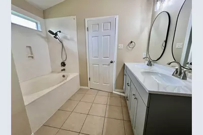 1005 W South Street, Leander, TX 78641 - Photo 25