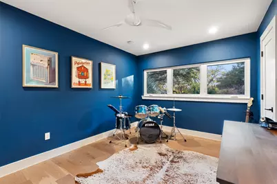 3302 Cherry Tree Circle, Austin, TX 78731 - Photo 19