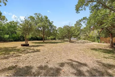 905 Kimbro Street, Taylor, TX 76574 - Photo 31