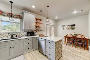 1103 Farm St, Bastrop, TX 78602 - Photo 11