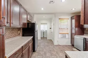 407 Westward St, Rockdale, TX 76567 - Photo 5