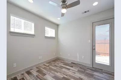 3141 E 12th Street #C, Austin, TX 78702 - Photo 9