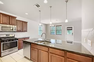 5212 Ingersoll Ln, Austin, TX 78744 - Photo 13