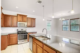 5212 Ingersoll Ln, Austin, TX 78744 - Photo 13