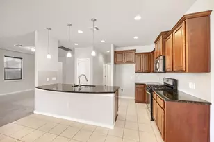 5212 Ingersoll Ln, Austin, TX 78744 - Photo 11