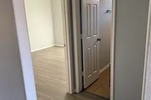 214 Foxglove Dr, Hutto, TX 78634 - Photo 7