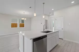 261 Ironshoe Trl, Liberty Hill, TX 78642 - Photo 15